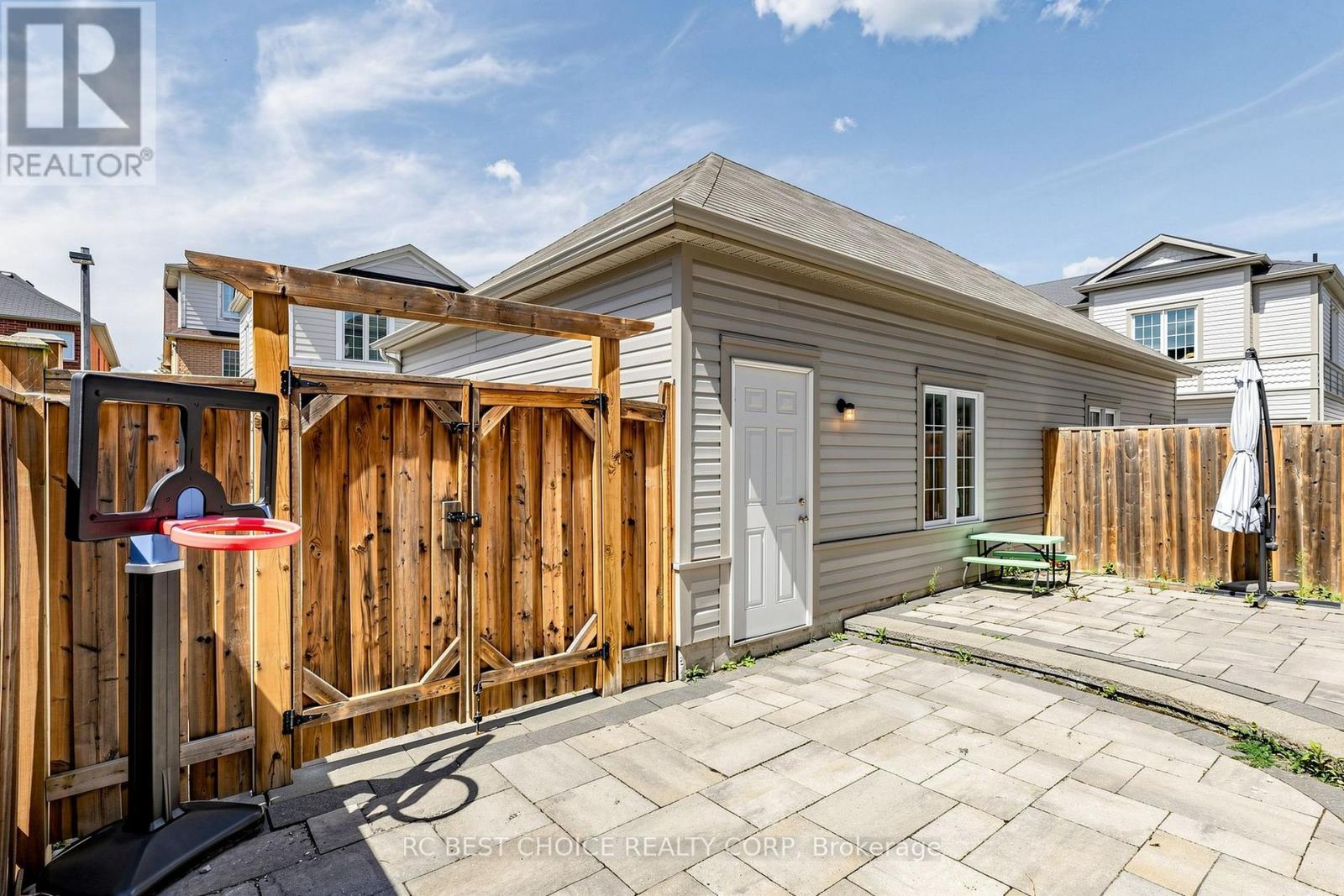 18 Chauncey Court, Markham, Ontario  L6B 1H1 - Photo 46 - N13697812
