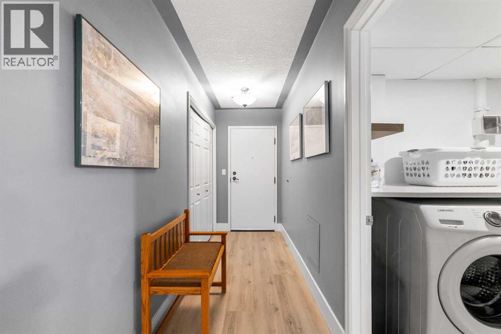 207, 2425 90 Avenue SW, Calgary, Alberta  T2V 4X8 - Photo 13 - A2329305