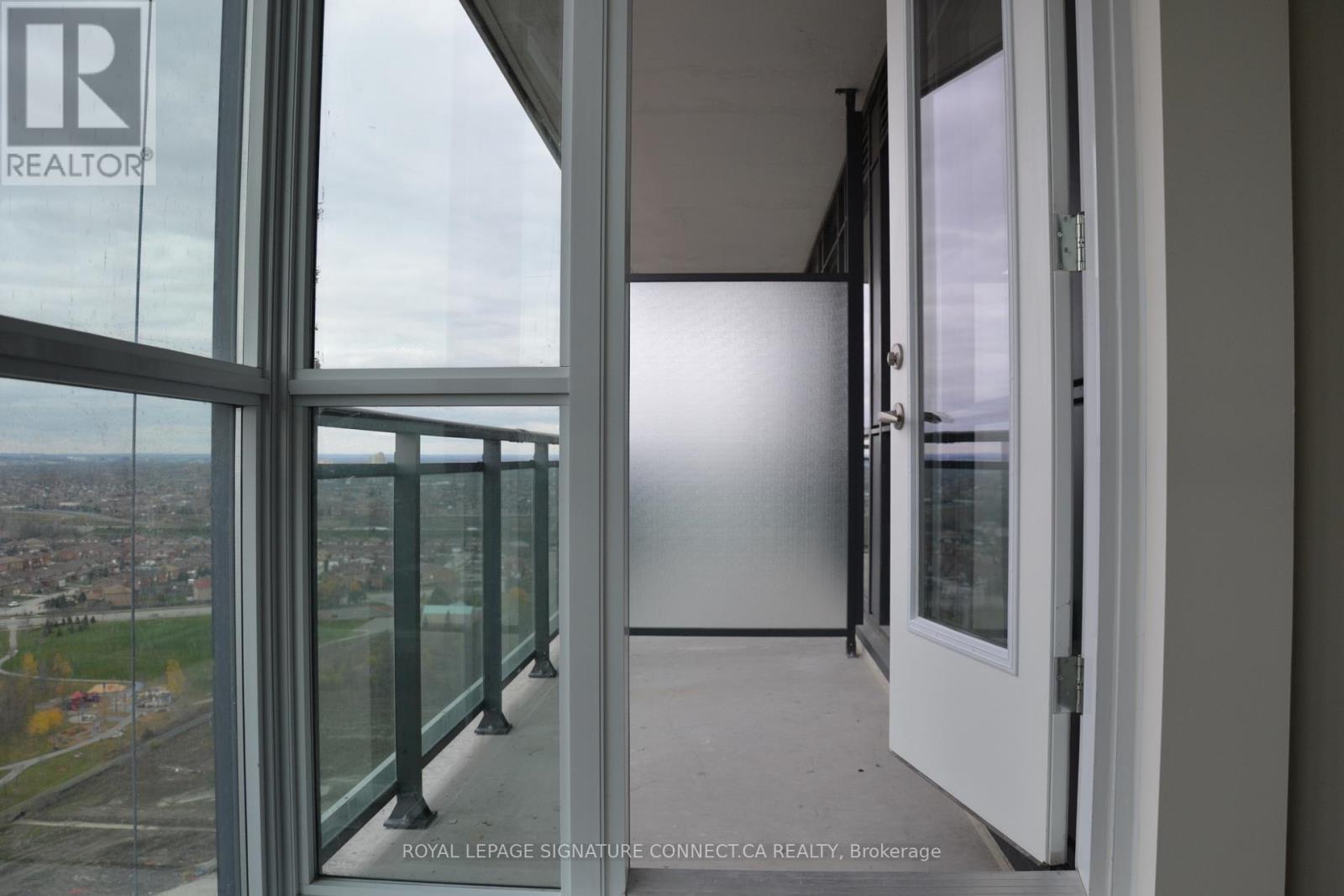 2105 - 4065 Brickstone Mews, Mississauga, Ontario  L5B 0G3 - Photo 12 - W13697958