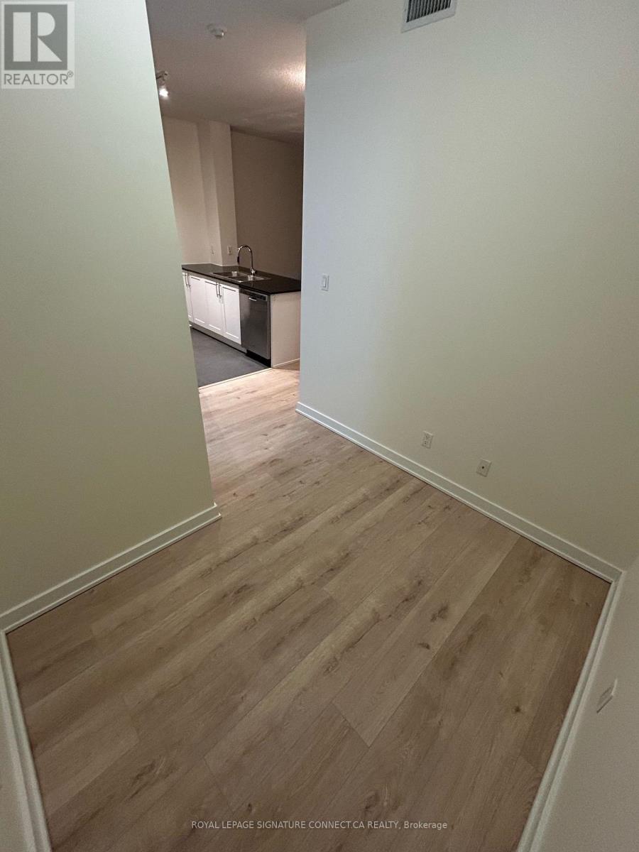 2105 - 4065 Brickstone Mews, Mississauga, Ontario  L5B 0G3 - Photo 4 - W13697958