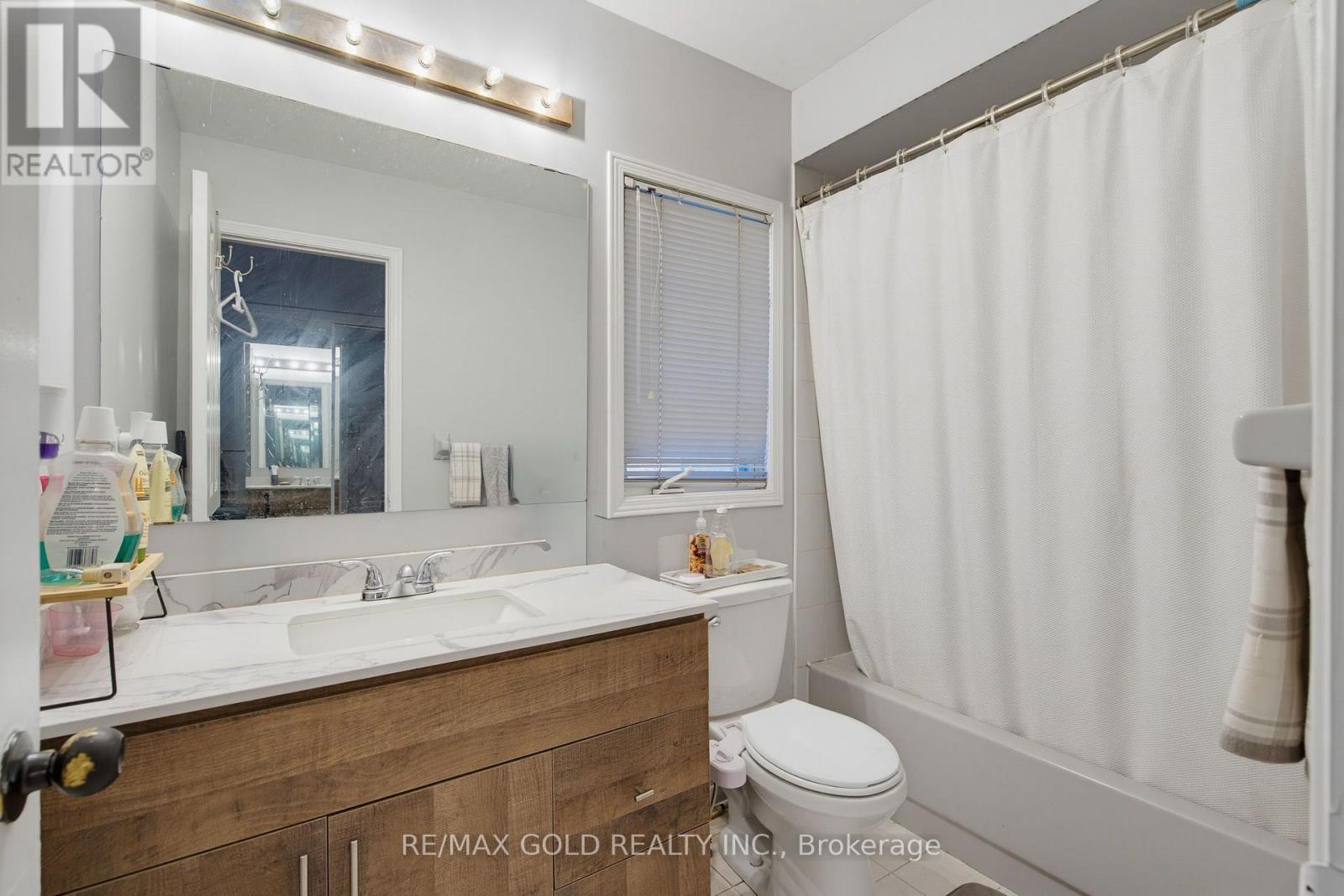 51 Alaskan Summit Court, Brampton, Ontario L6R 1N9 - Photo 20 - W13697962