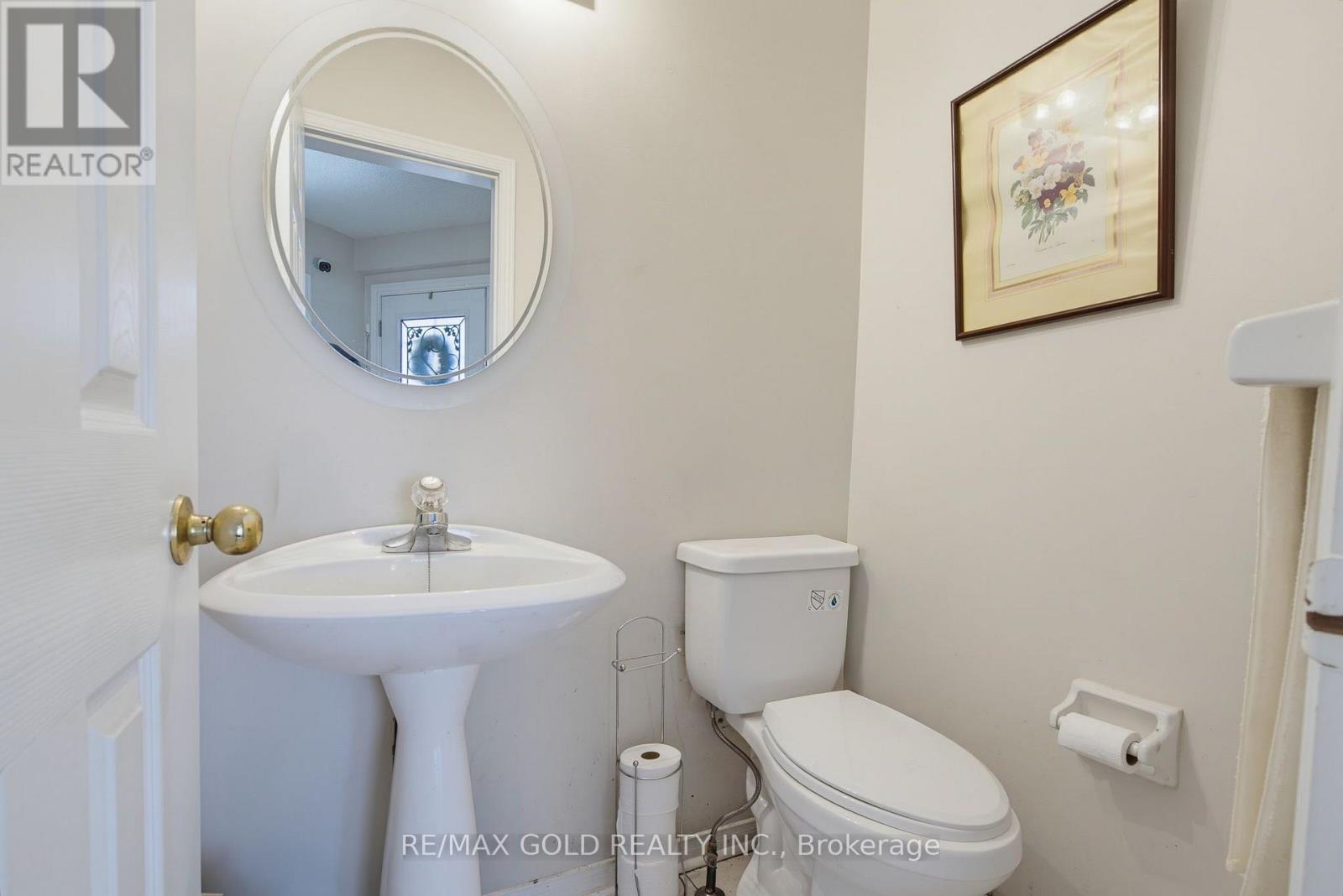 51 Alaskan Summit Court, Brampton, Ontario L6R 1N9 - Photo 4 - W13697962