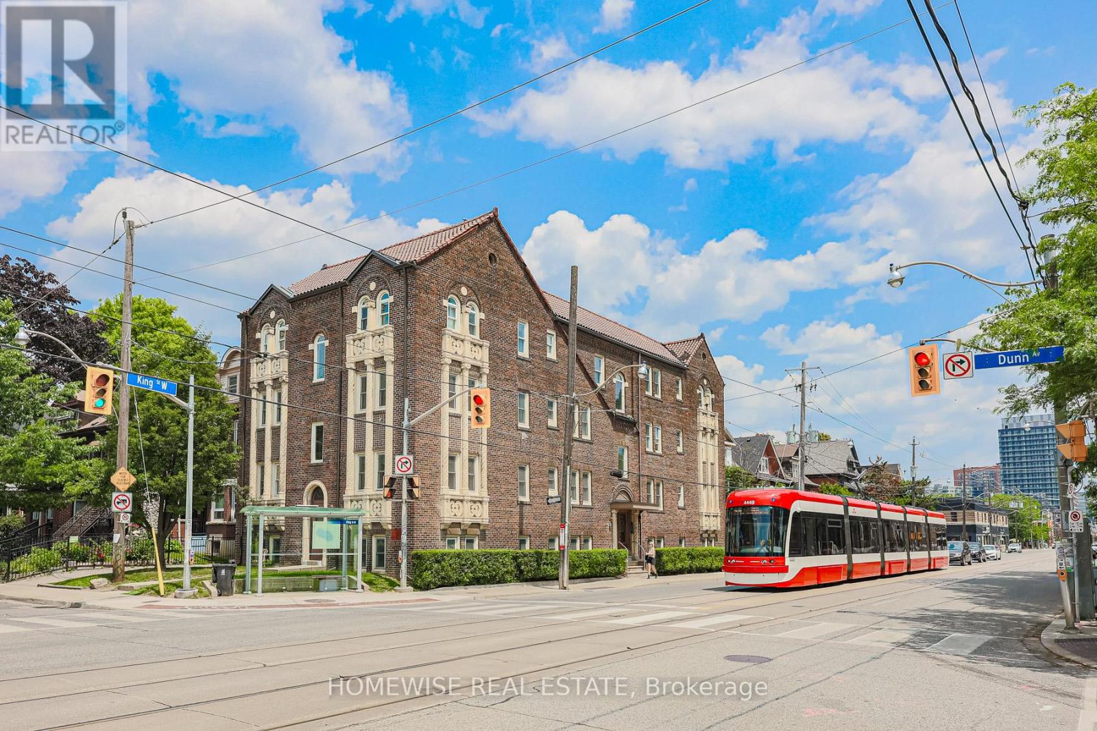 101 - 1340 King Street W, Toronto, Ontario  M6K 1H1 - Photo 2 - W13697986