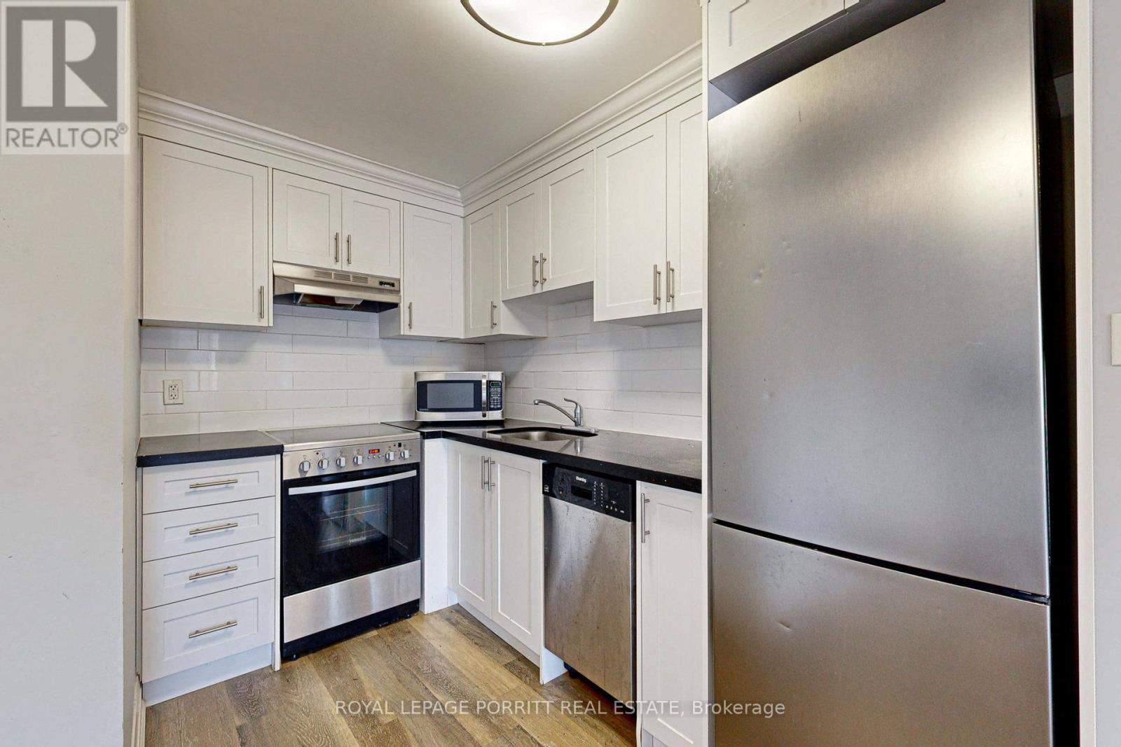 4 - 3465 Lake Shore Boulevard W, Toronto, Ontario  M8W 1N2 - Photo 19 - W13698014