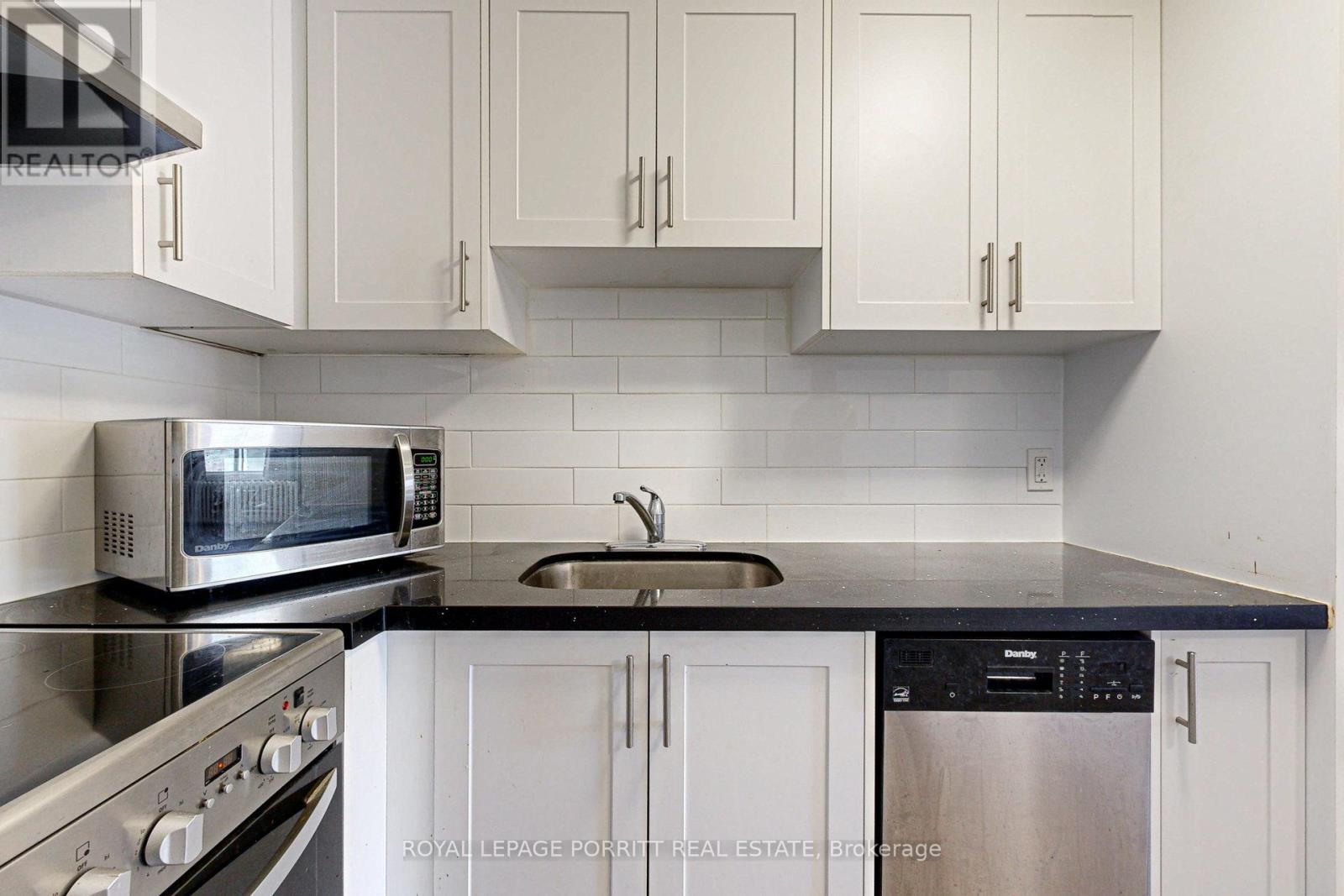 4 - 3465 Lake Shore Boulevard W, Toronto, Ontario  M8W 1N2 - Photo 21 - W13698014