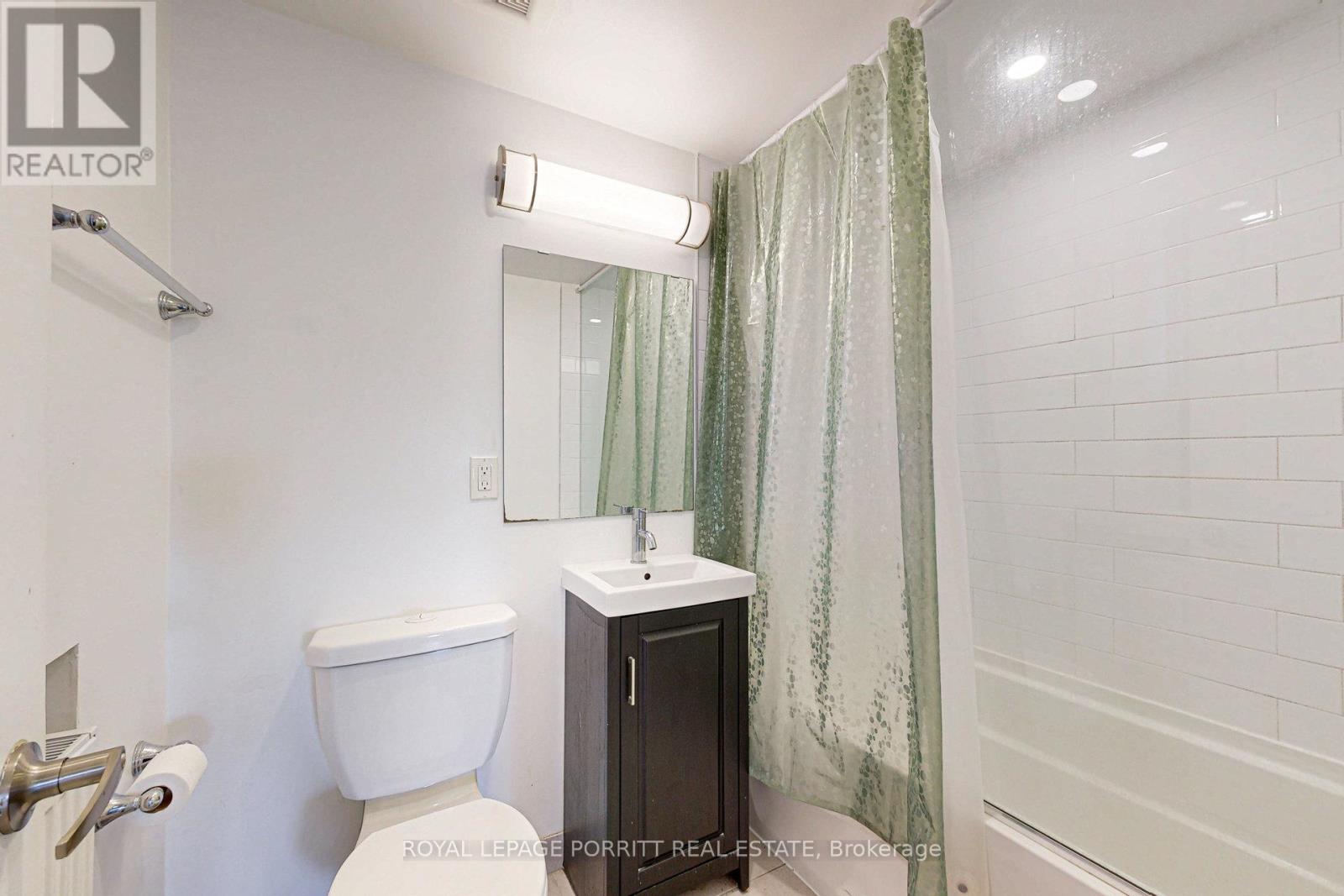 4 - 3465 Lake Shore Boulevard W, Toronto, Ontario  M8W 1N2 - Photo 28 - W13698014