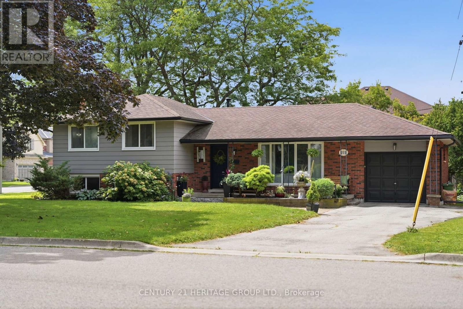314 Harmony Road, Hamilton, Ontario  L8G 2T2 - Photo 7 - X13697908