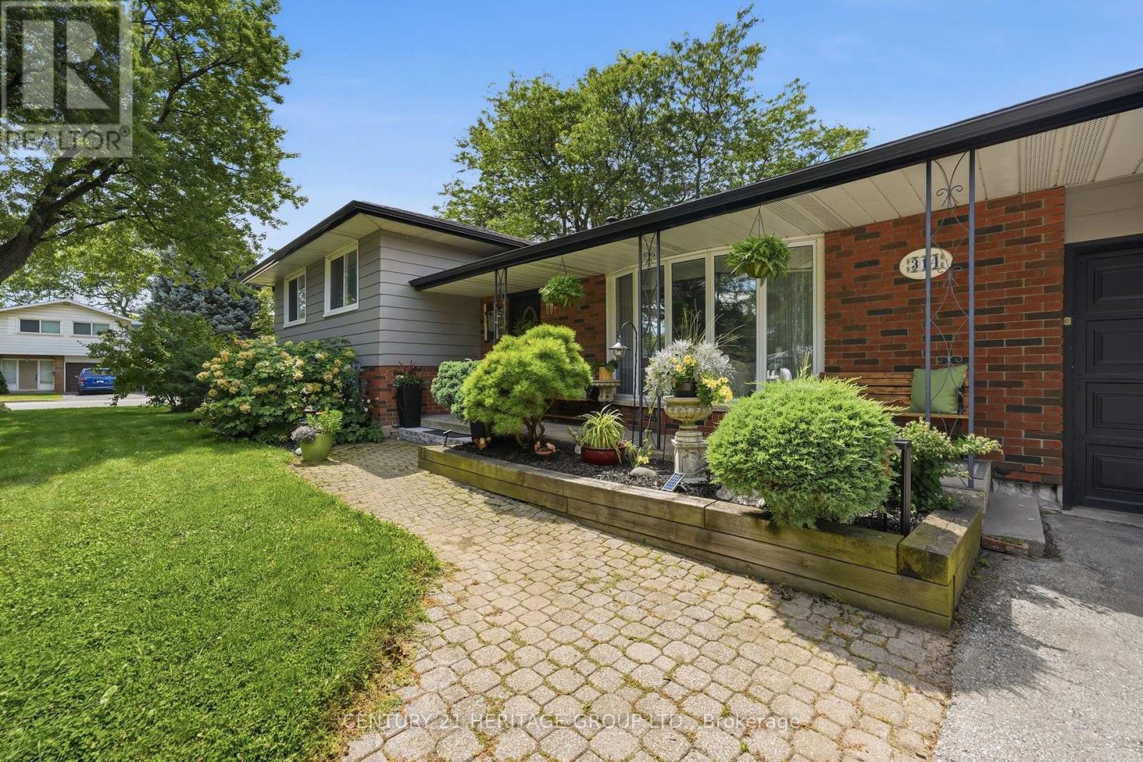 314 Harmony Road, Hamilton, Ontario  L8G 2T2 - Photo 9 - X13697908