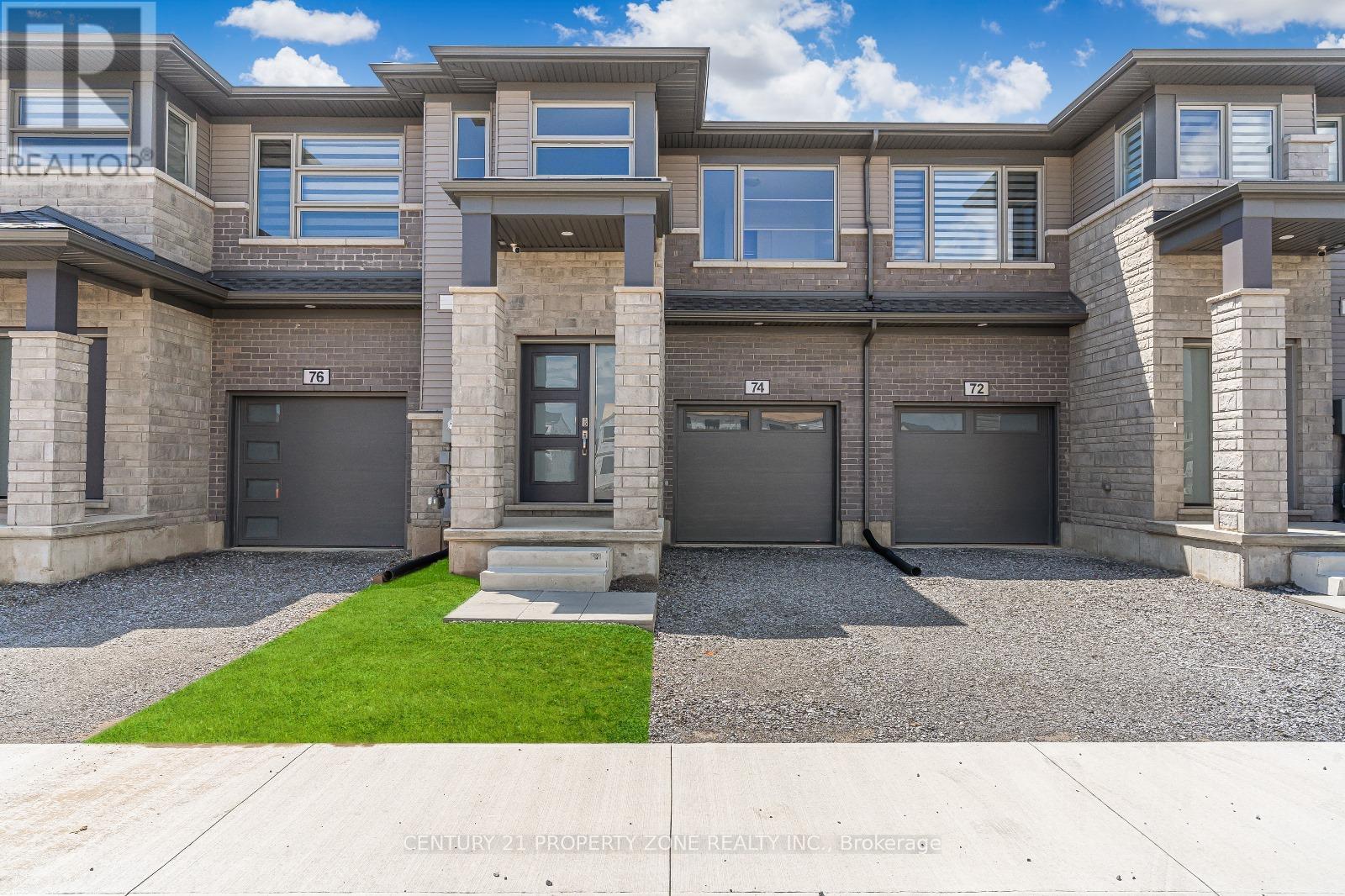 74 WILLIAM STREET, Pelham, Ontario