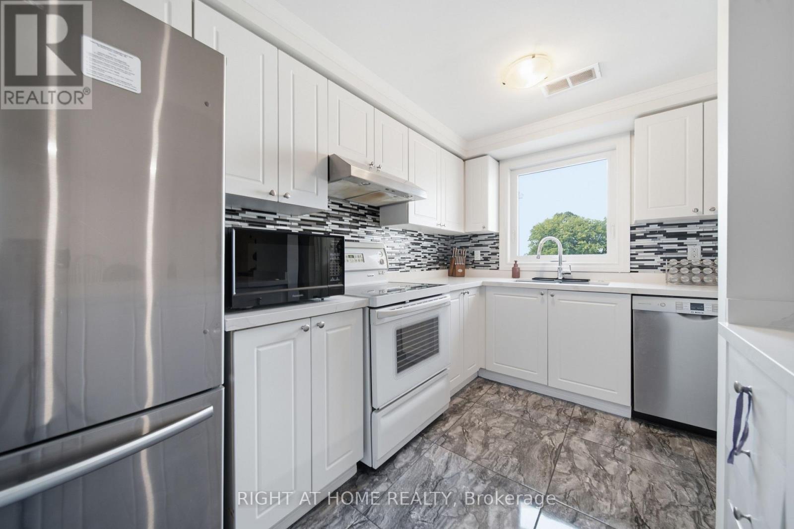 19 - 65 Glamis Road, Cambridge, Ontario N1R 6W4 - Photo 9 - X13698032