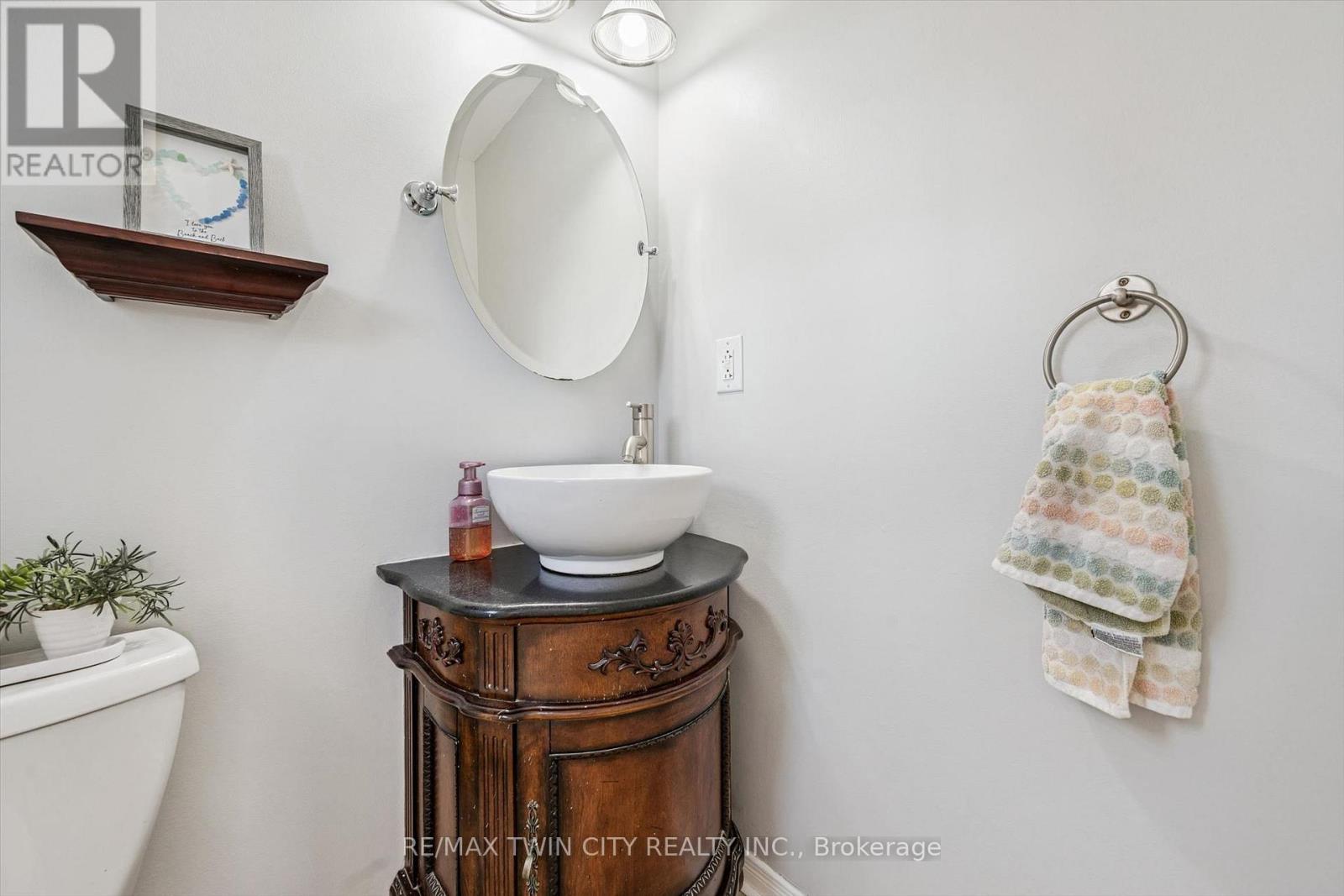 54 Royal Orchard Place, Kitchener, Ontario N2N 1Z6 - Photo 16 - X13698050