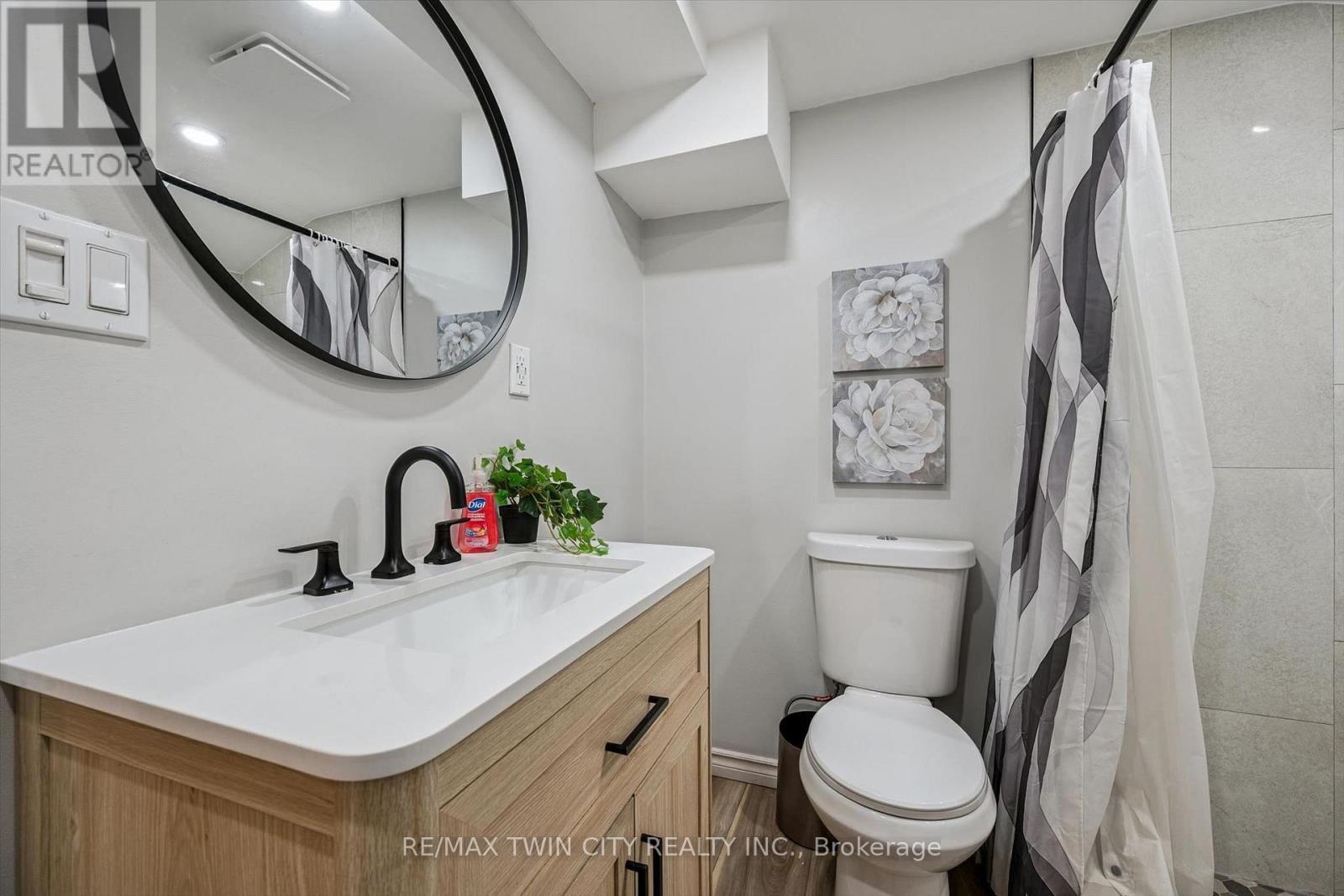 54 Royal Orchard Place, Kitchener, Ontario N2N 1Z6 - Photo 30 - X13698050