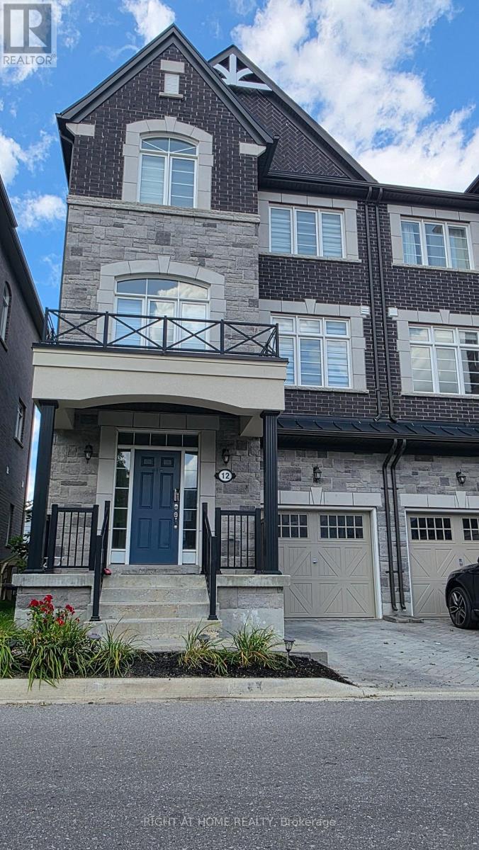 12 Globemaster Lane, Richmond Hill, Ontario  L4E 1H3 - Photo 3 - N13693540