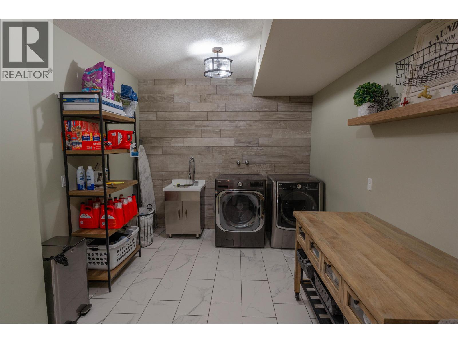 13816 Cardinal Road, Charlie Lake, British Columbia  V0C 1H0 - Photo 28 - R3110906