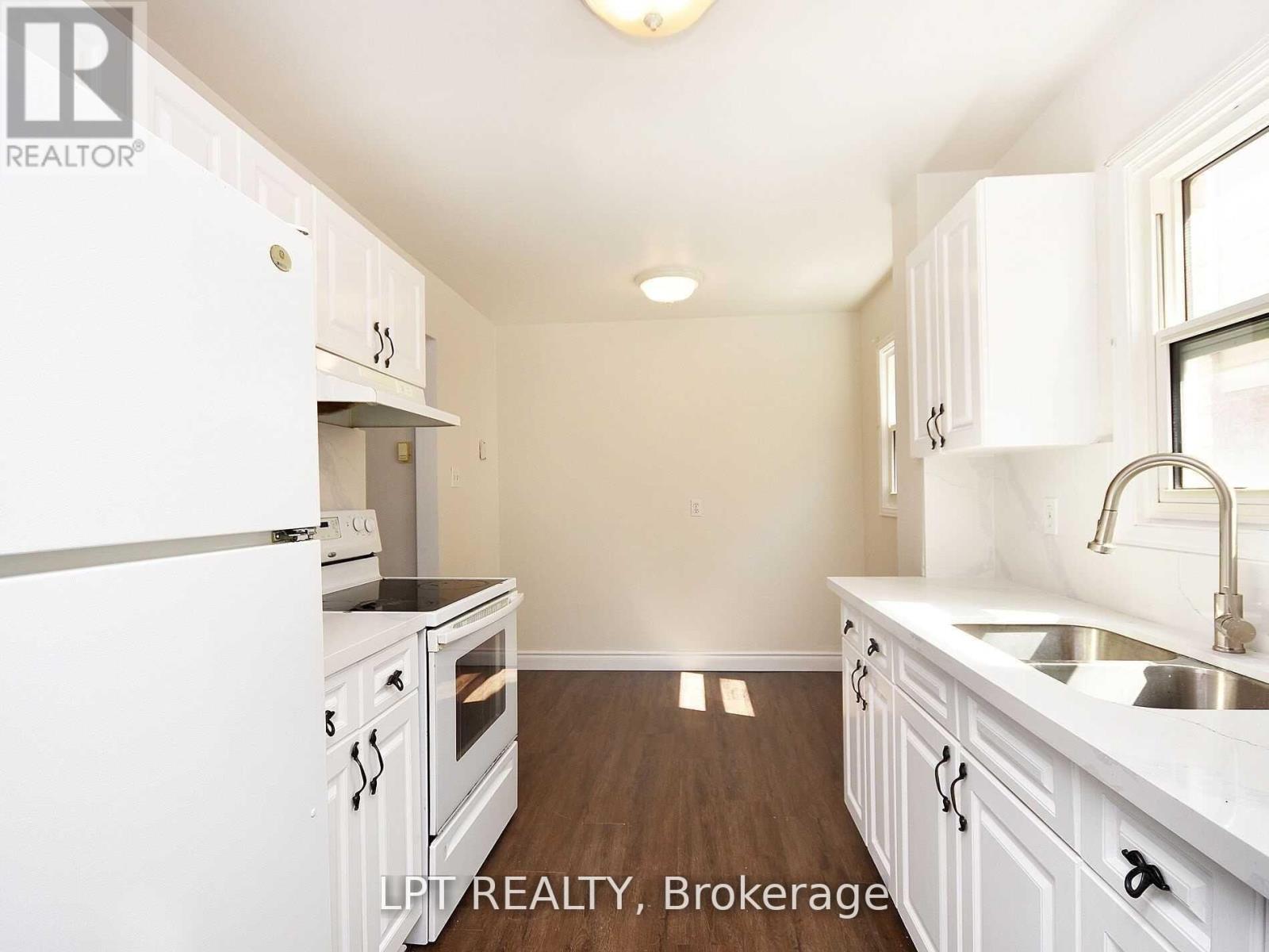 93 Martindale Crescent, Brampton, Ontario  L6X 2T8 - Photo 6 - W13697628