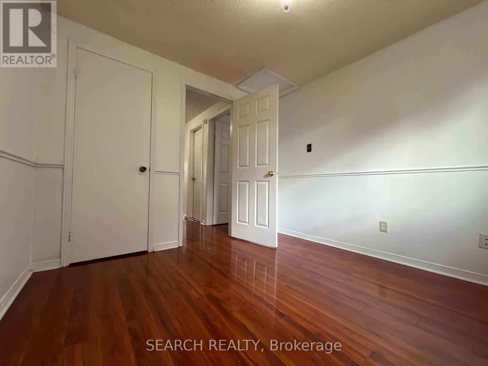 93 Martindale Crescent, Brampton, Ontario  L6X 2T8 - Photo 8 - W13697628