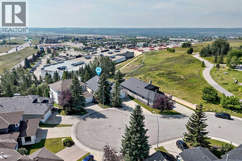 2917 Signal Hill Heights SW, Calgary, Alberta  T3H 2X4 - Photo 3 - A2338433