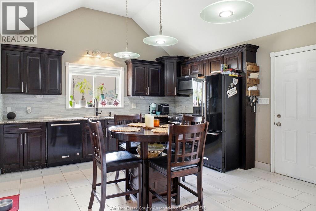 1406 Lesperance Road, Tecumseh, Ontario  N8N 1X9 - Photo 2 - 26020418