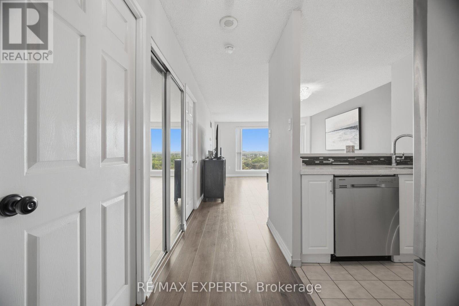 1408 - 2155 BURNHAMTHORPE ROAD W, Mississauga, Ontario