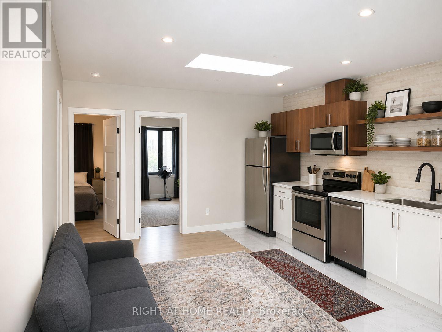 3a - 1022 Bloor Street W, Toronto, Ontario  M6H 1M2 - Photo 4 - W13691708