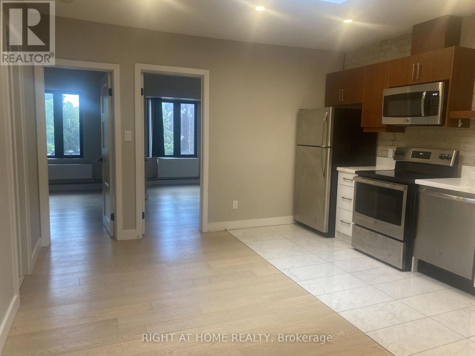 3a - 1022 Bloor Street W, Toronto, Ontario  M6H 1M2 - Photo 5 - W13691708