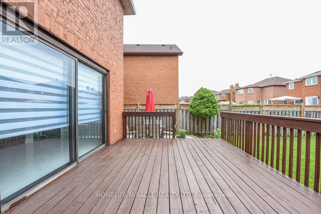 5449 Heritage Hills Boulevard, Mississauga, Ontario  L5R 2H4 - Photo 39 - W13696856