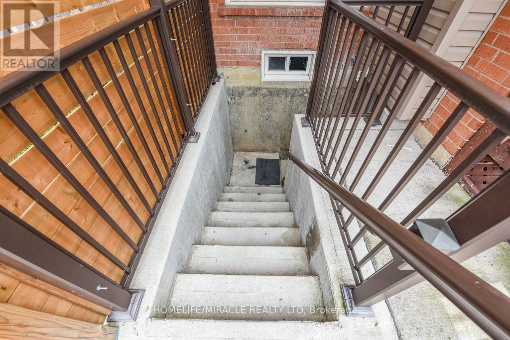 5449 Heritage Hills Boulevard, Mississauga, Ontario  L5R 2H4 - Photo 42 - W13696856
