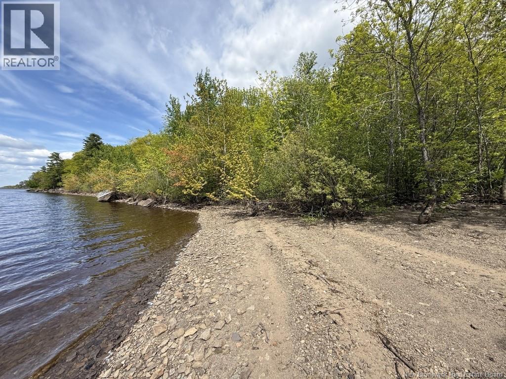 Lot 2010-01 Akerley Wharf Road, Cambridge-Narrows, New Brunswick