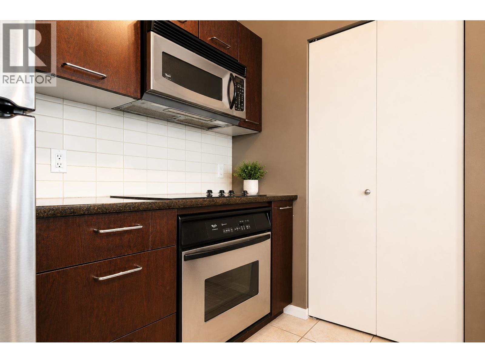 2102 1155 Seymour Street, Vancouver, British Columbia V6B 1K2 - Photo 19 - R3157470