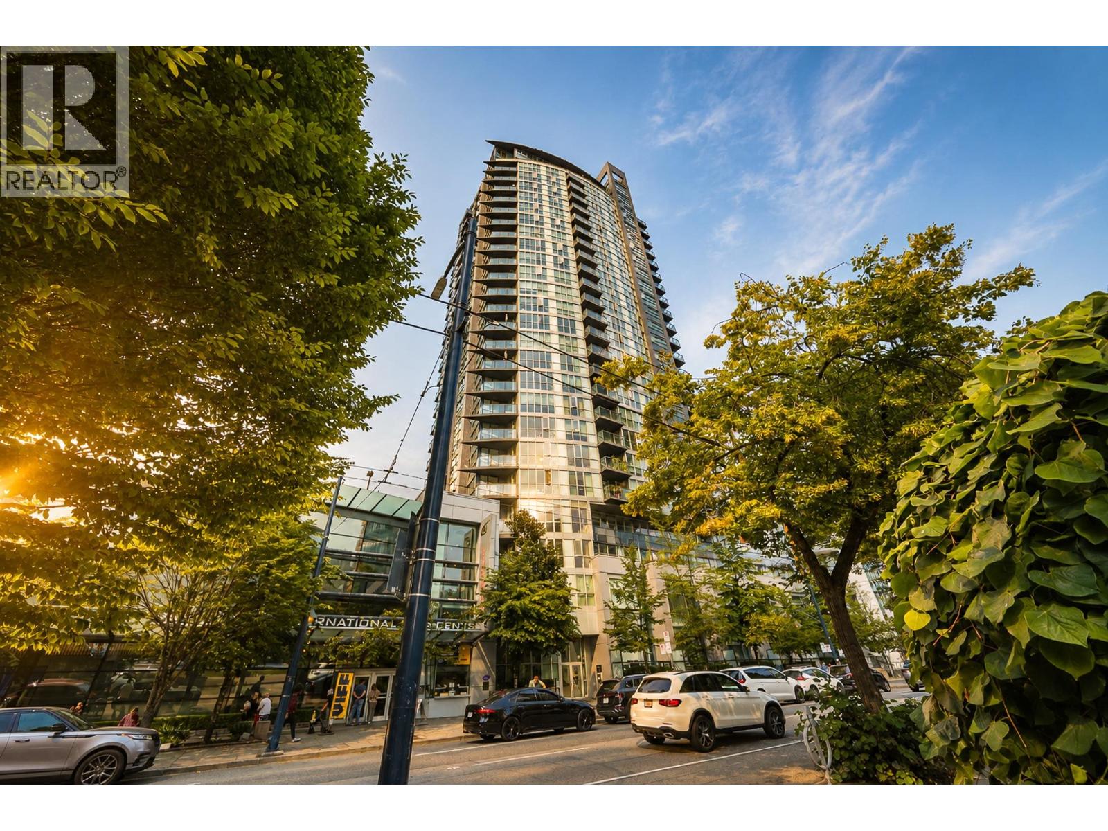 2102 1155 Seymour Street, Vancouver, British Columbia V6B 1K2 - Photo 3 - R3157470