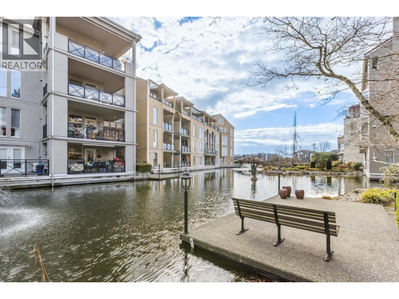 401 2 Renaissance Square, New Westminster, British Columbia  V3M 6K3 - Photo 25 - R3157673