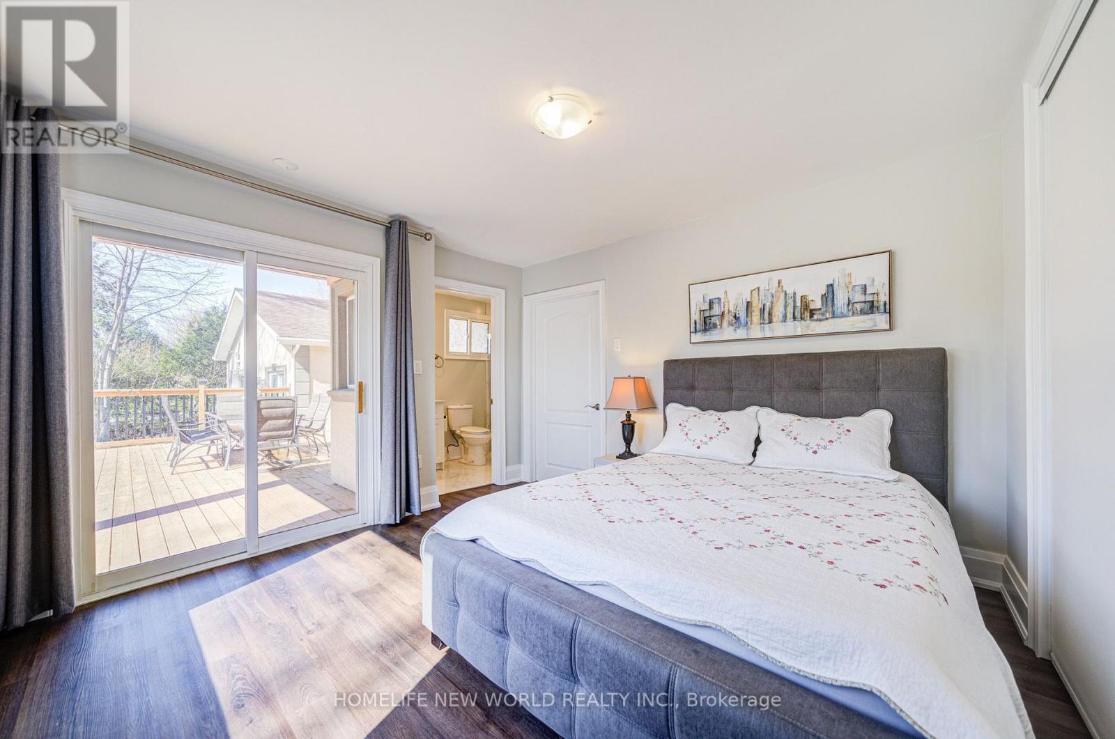 215 Willow Drive, Georgina, Ontario  L4P 2R9 - Photo 31 - N13698126