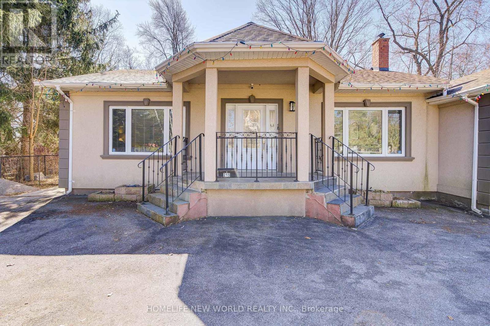215 Willow Drive, Georgina, Ontario  L4P 2R9 - Photo 5 - N13698126