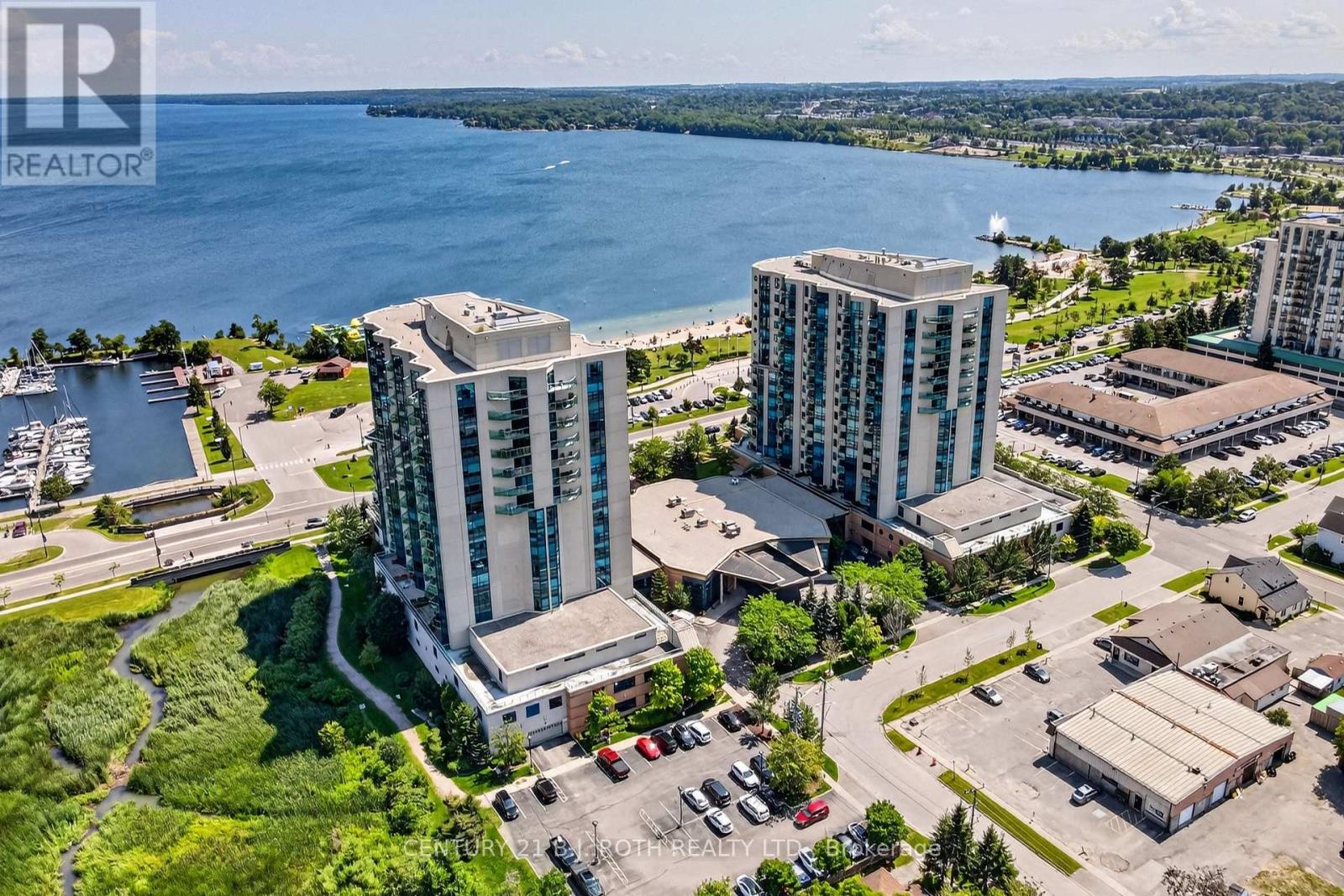 904 - 33 Ellen Street, Barrie (City Centre), Ontario  L4N 6E9 - Photo 3 - S13698122