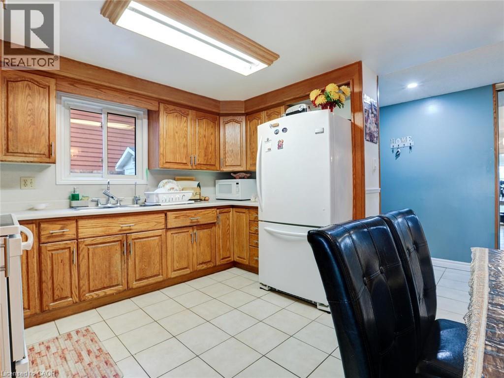 128 Macatee Place, Cambridge, Ontario  N1R 6Z8 - Photo 9 - 40854237