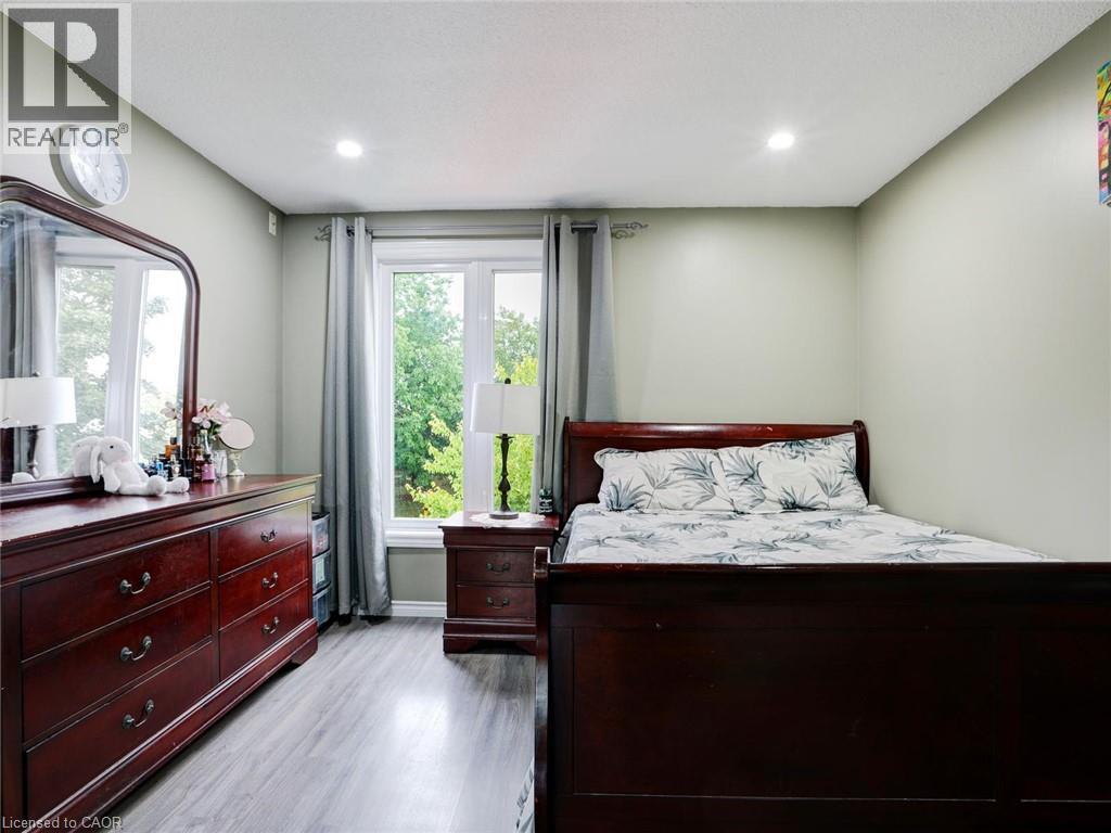 128 Macatee Place, Cambridge, Ontario  N1R 6Z8 - Photo 24 - 40854237