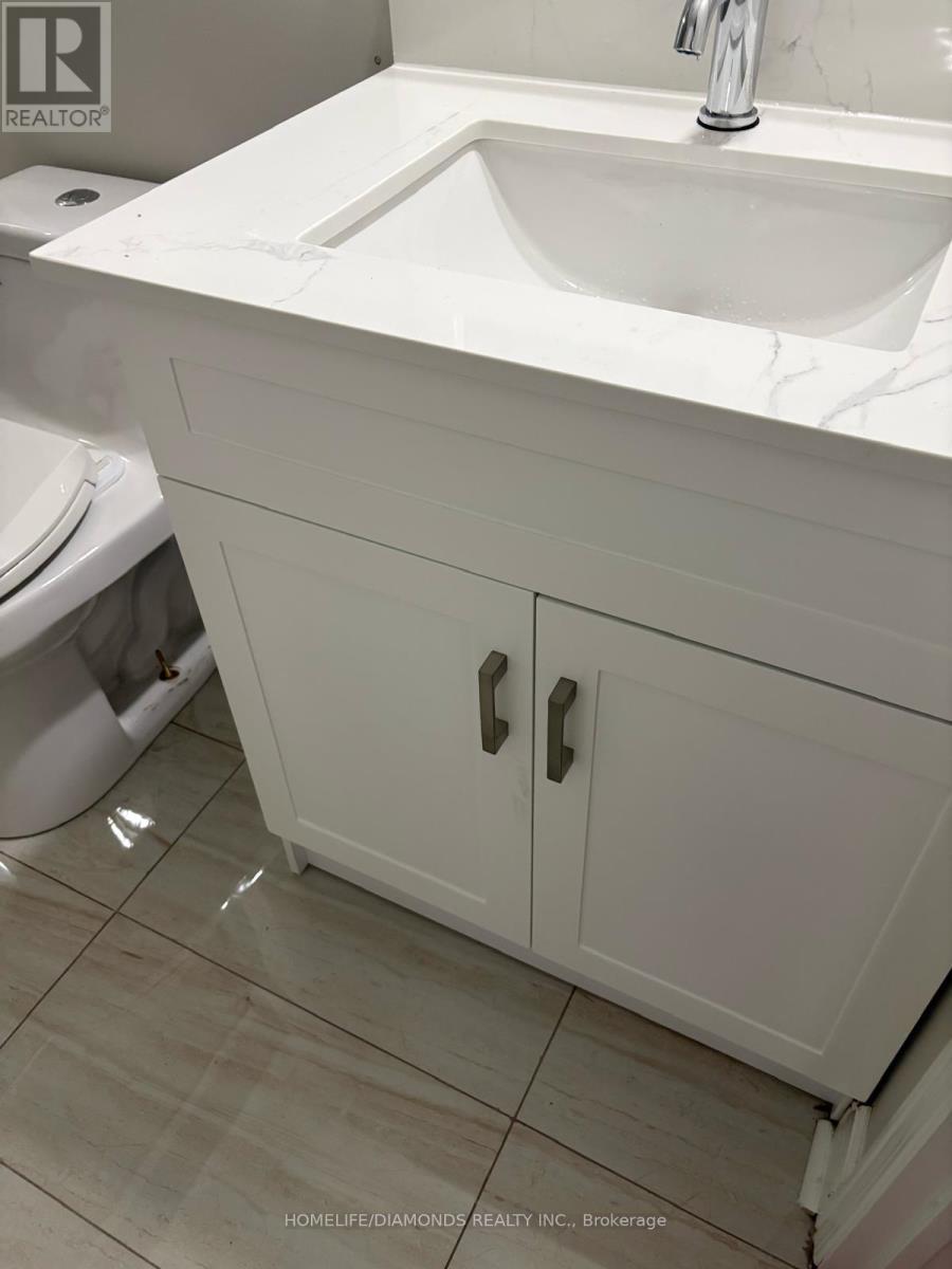 149 - 60 Fairwood Circle, Brampton, Ontario  L6R 0Y6 - Photo 11 - W13698056