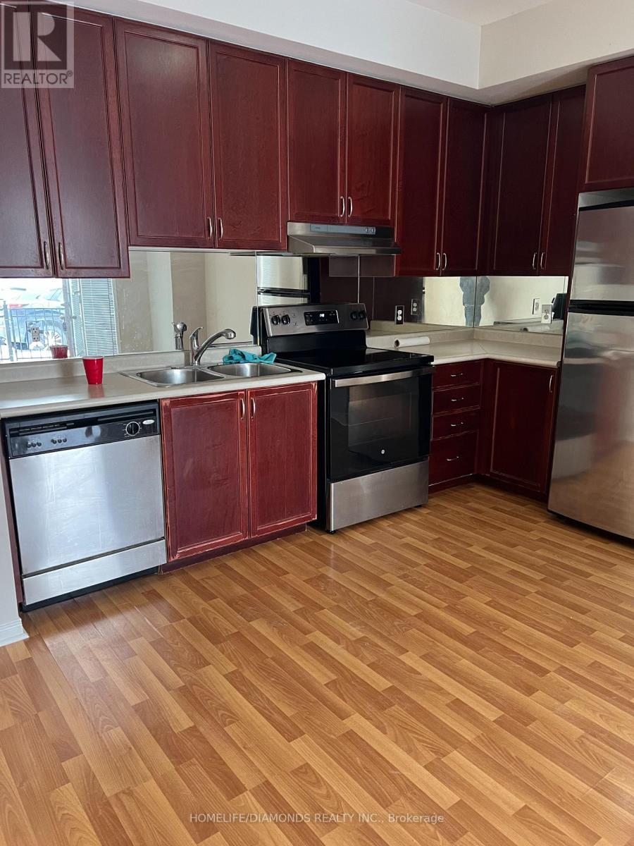 149 - 60 Fairwood Circle, Brampton, Ontario  L6R 0Y6 - Photo 3 - W13698056