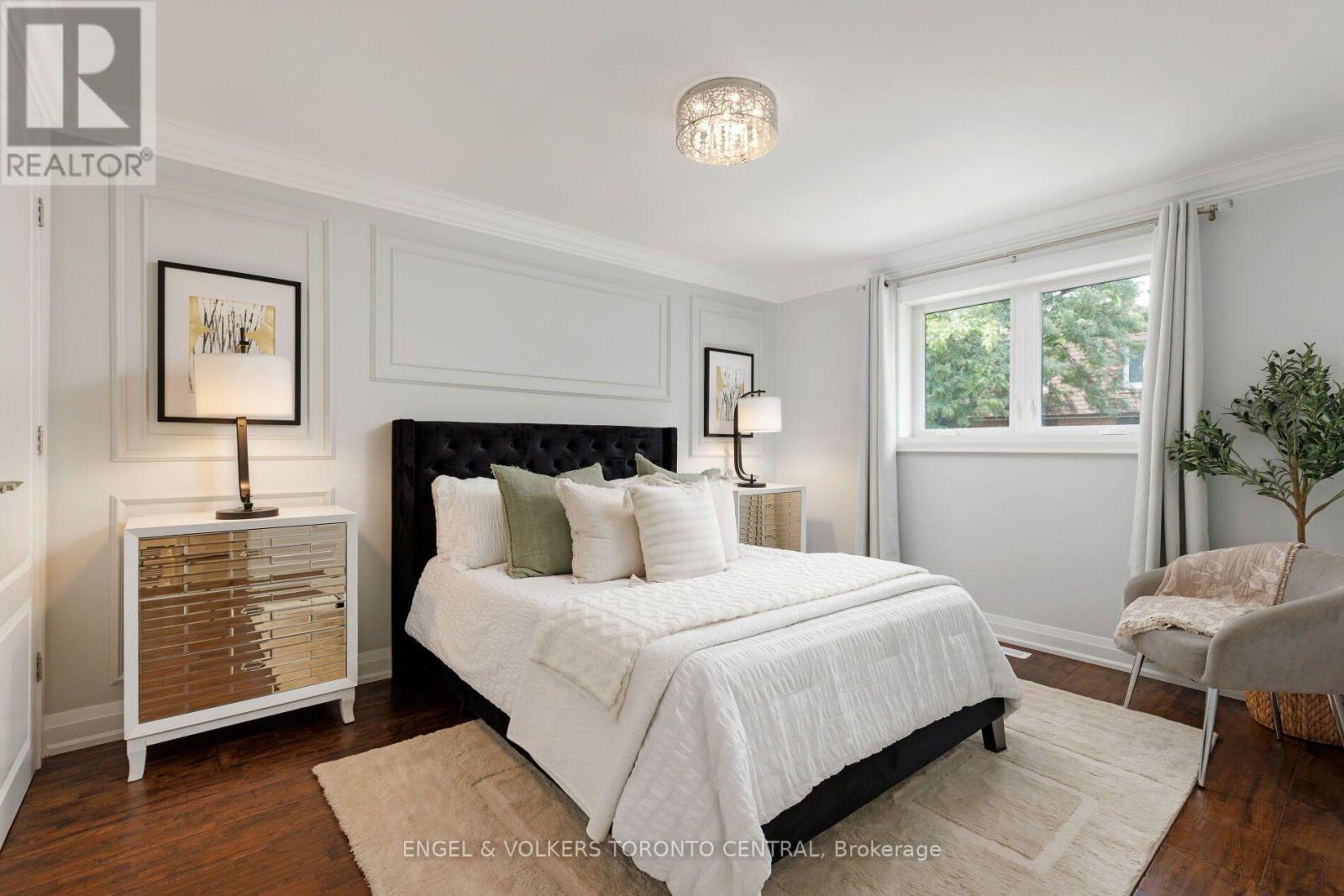 769 Annamore Road, Mississauga, Ontario L4Y 2V6 - Photo 16 - W13698108