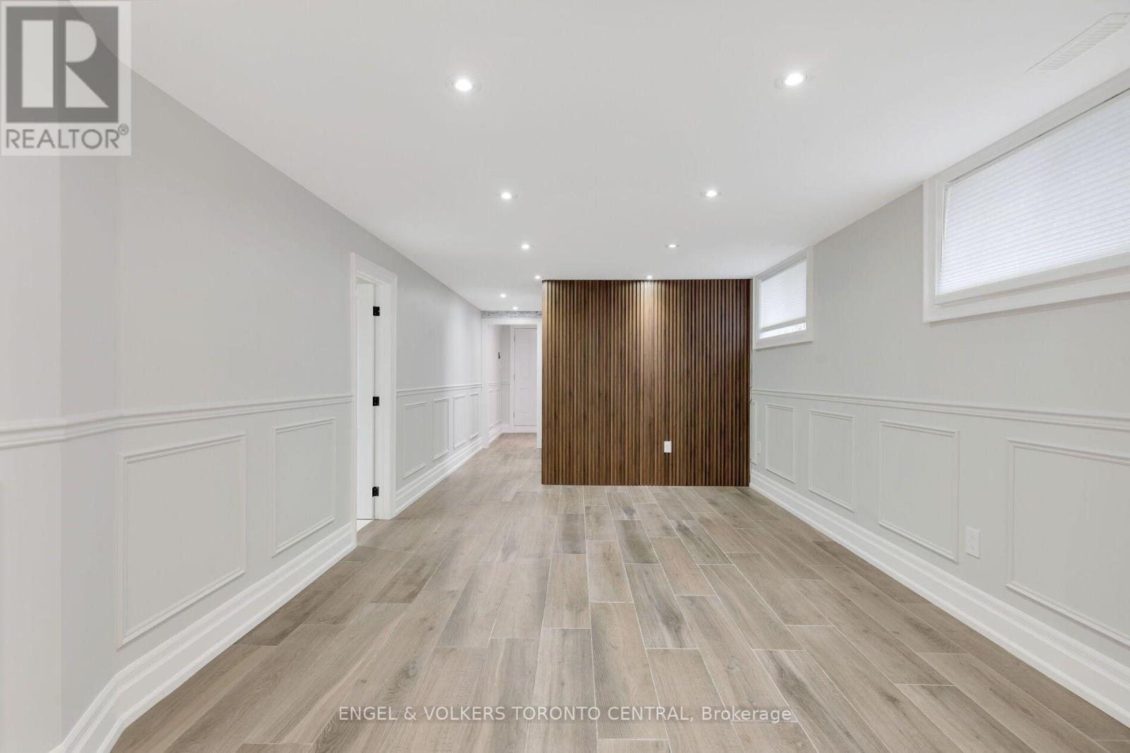 769 Annamore Road, Mississauga, Ontario L4Y 2V6 - Photo 30 - W13698108