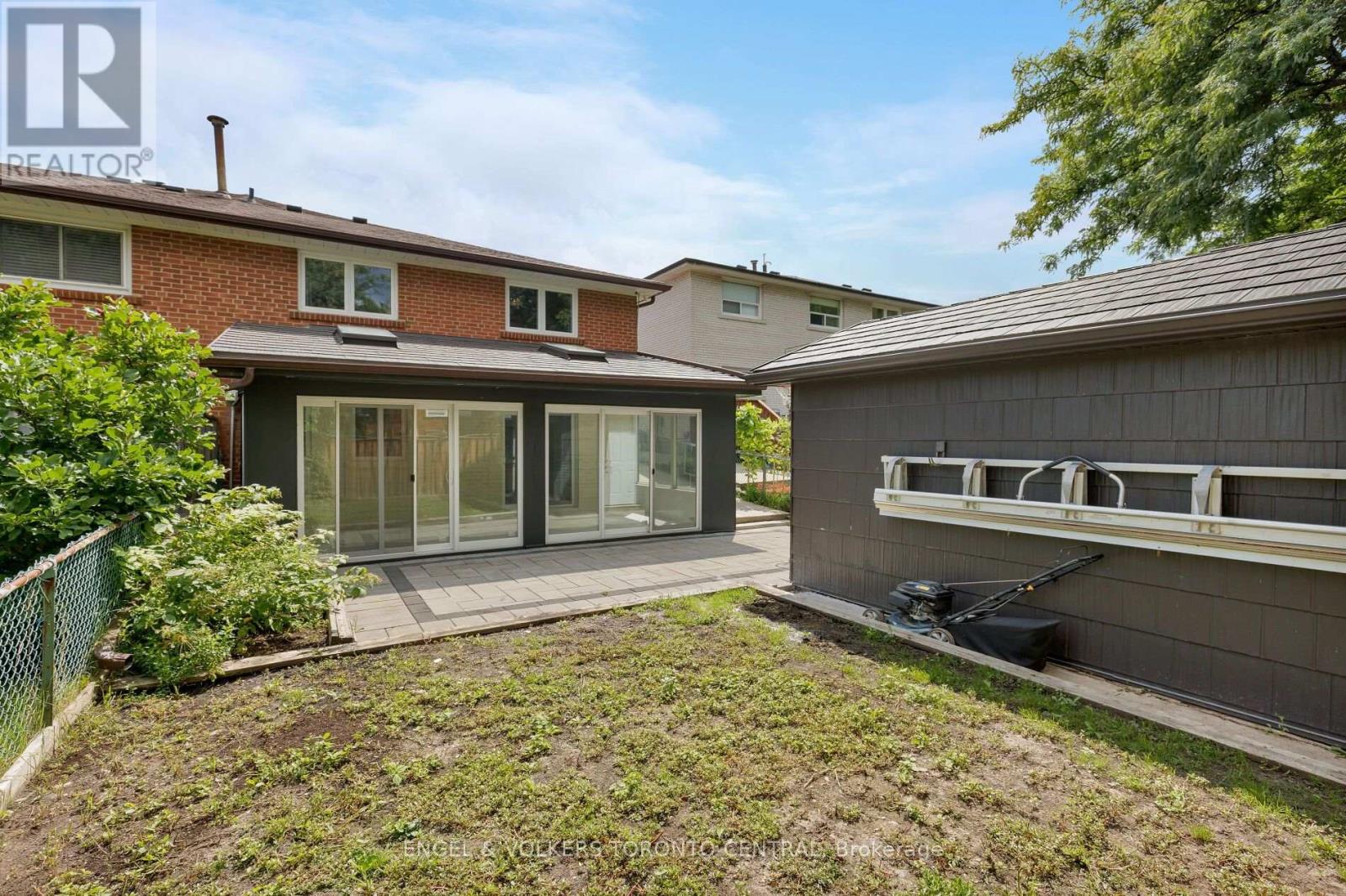 769 Annamore Road, Mississauga, Ontario L4Y 2V6 - Photo 42 - W13698108