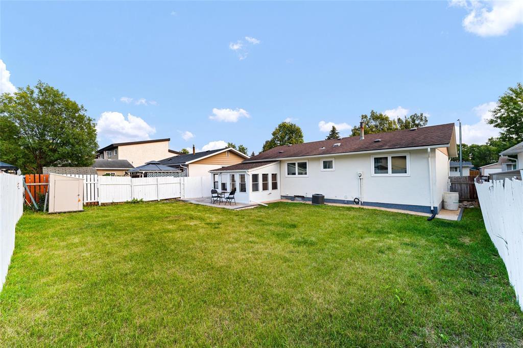 311 Antrim Road, Winnipeg, Manitoba  R2K 3M8 - Photo 37 - 202620809