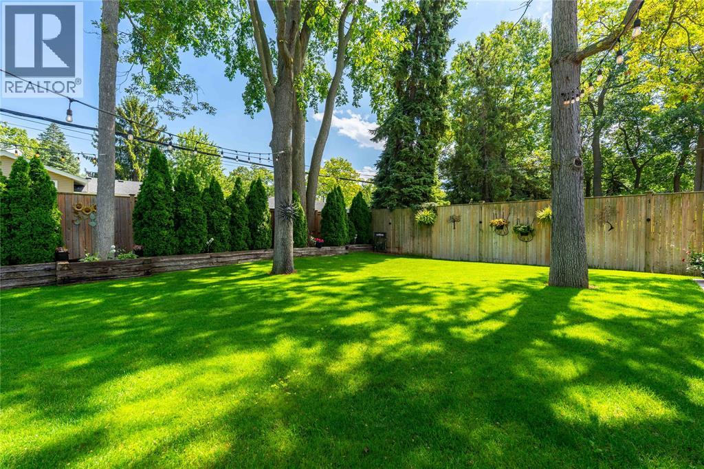 1272 Glen Douglas Drive, Sarnia, Ontario  N7V 3N7 - Photo 35 - 26020309