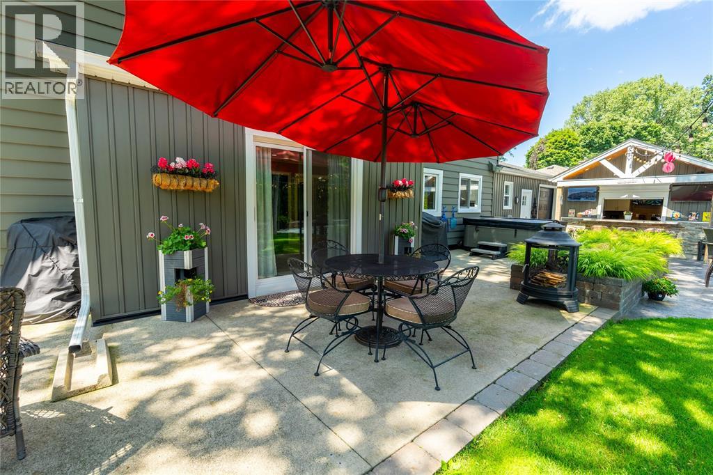 1272 Glen Douglas Drive, Sarnia, Ontario  N7V 3N7 - Photo 45 - 26020309