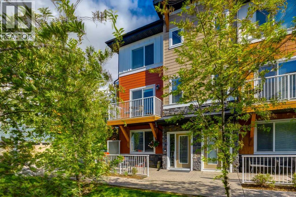 17, 111 Rainbow Falls Gate, Chestermere, Alberta  T1X 0Z4 - Photo 2 - A2337527
