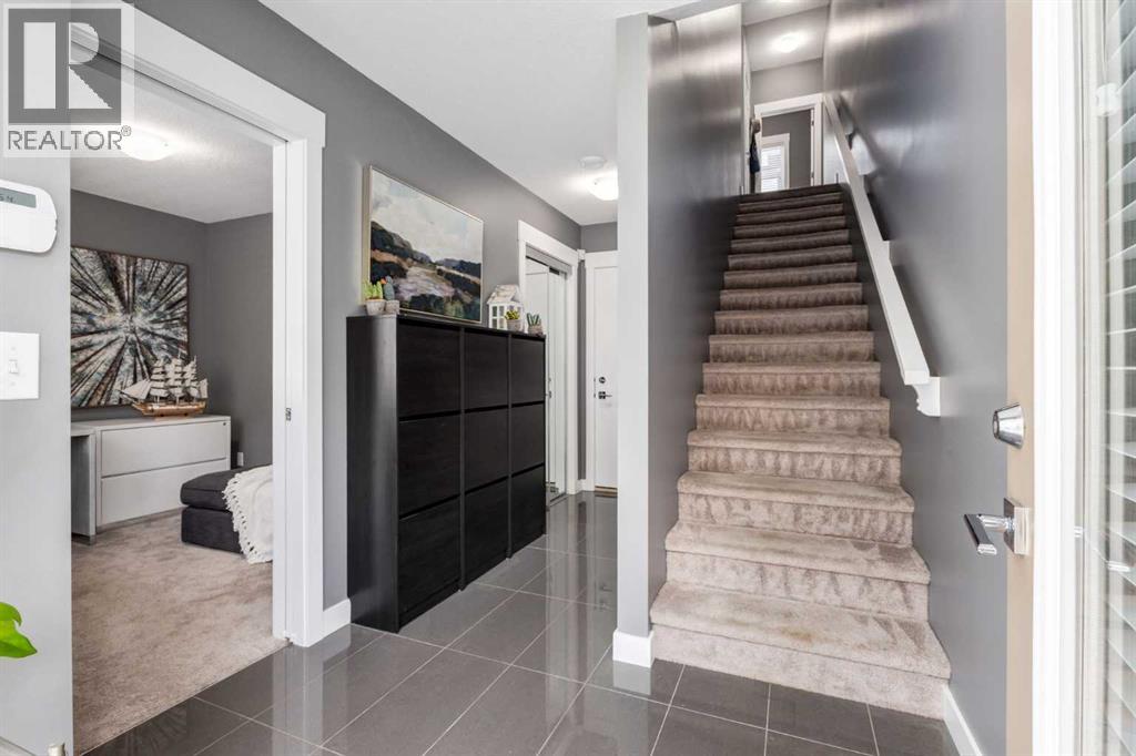 17, 111 Rainbow Falls Gate, Chestermere, Alberta  T1X 0Z4 - Photo 4 - A2337527