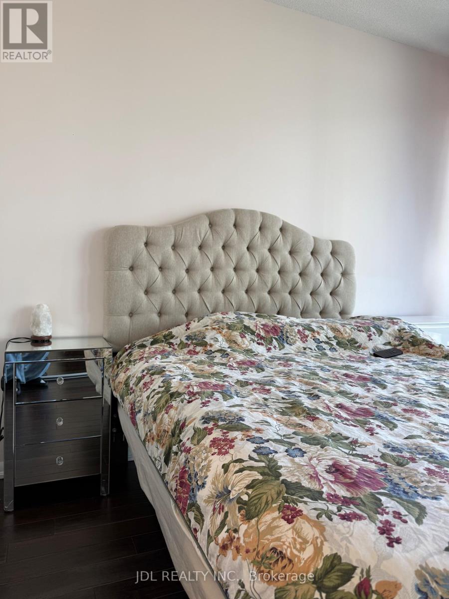 3708 - 832 Bay Street, Toronto, Ontario  M5S 1Z6 - Photo 11 - C13696240