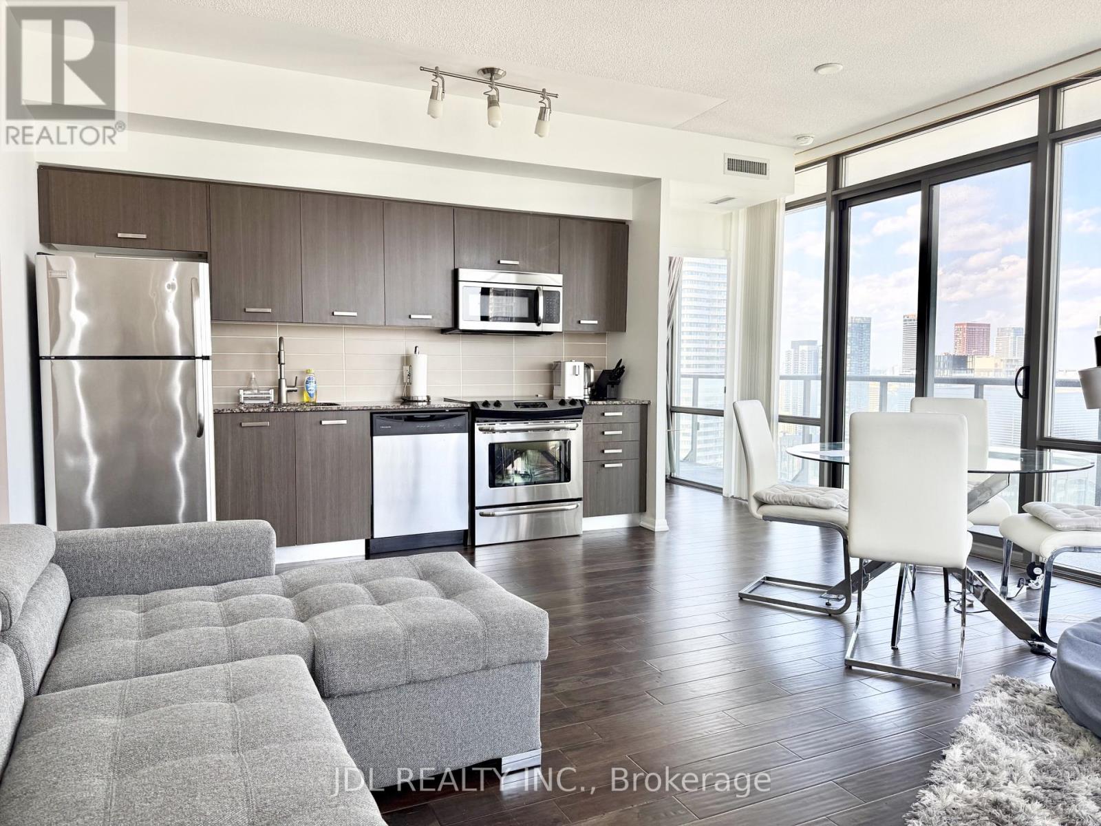 3708 - 832 Bay Street, Toronto, Ontario  M5S 1Z6 - Photo 3 - C13696240