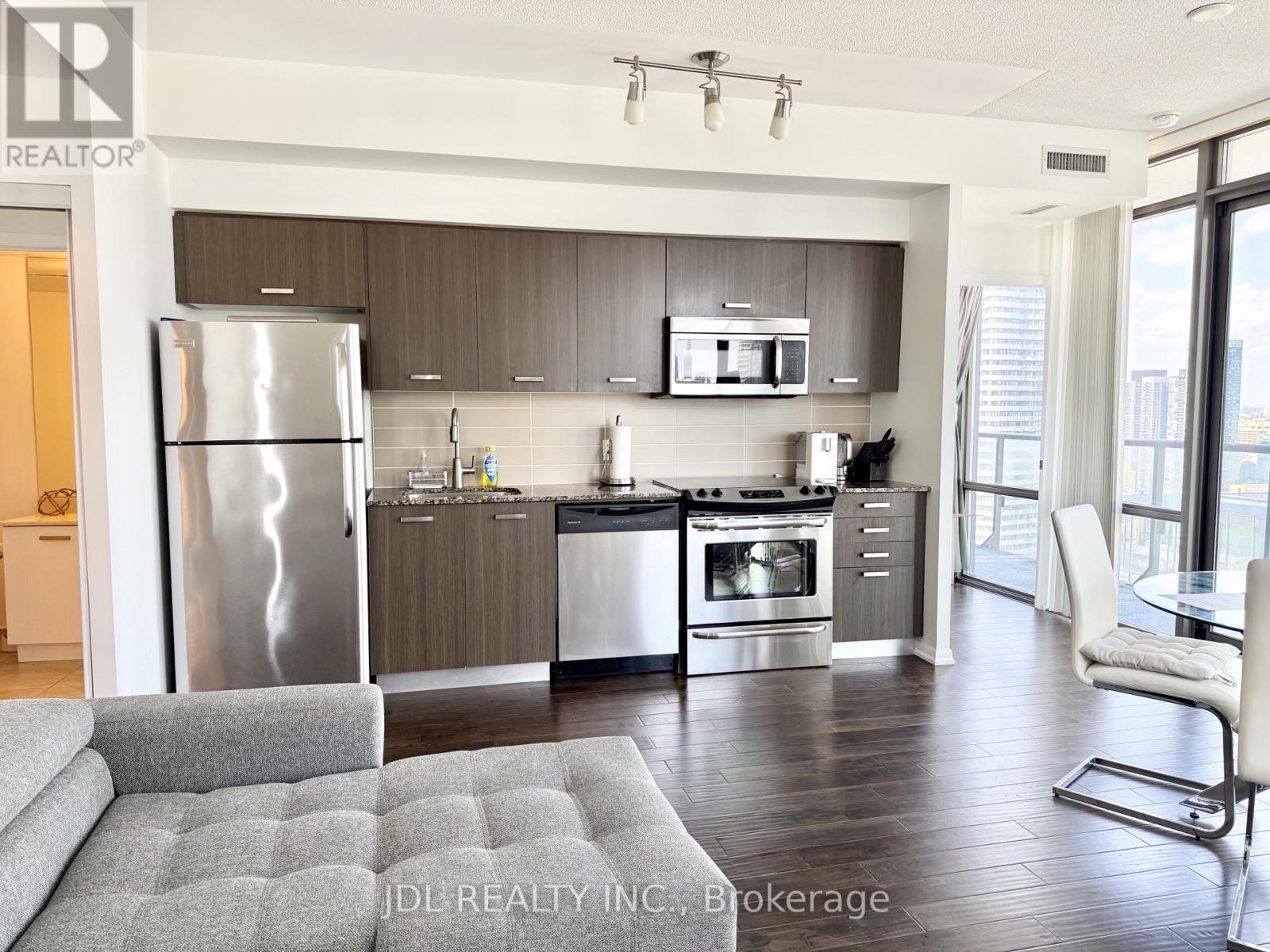 3708 - 832 Bay Street, Toronto, Ontario  M5S 1Z6 - Photo 4 - C13696240