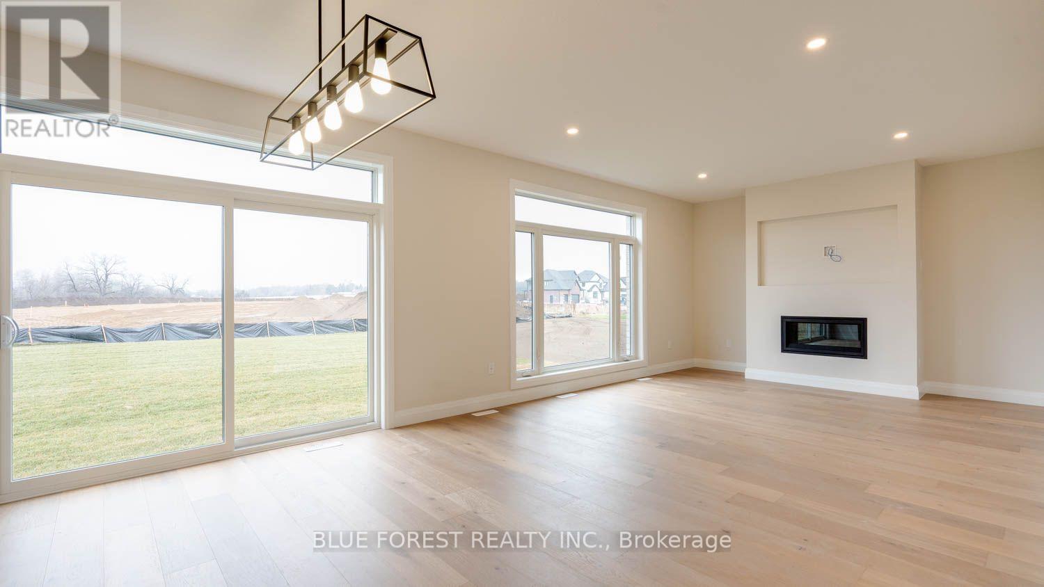 274 Harvest Lane, Thames Centre, Ontario  N0L 1G2 - Photo 8 - X13698160